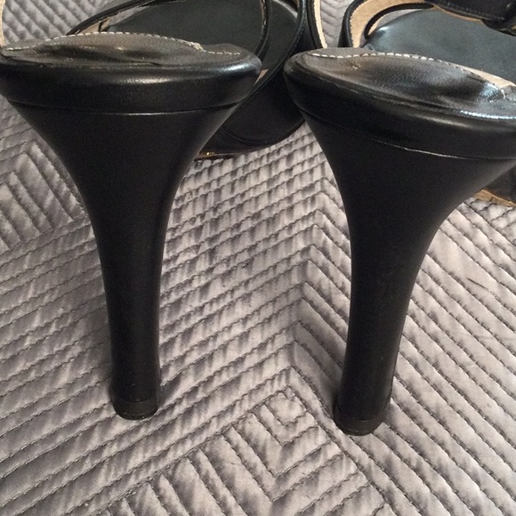 Bruno Magli size 9 black leather heels for women - Picture 6 of 9